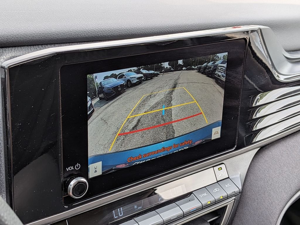 Used 2025  Toyota LE image 6