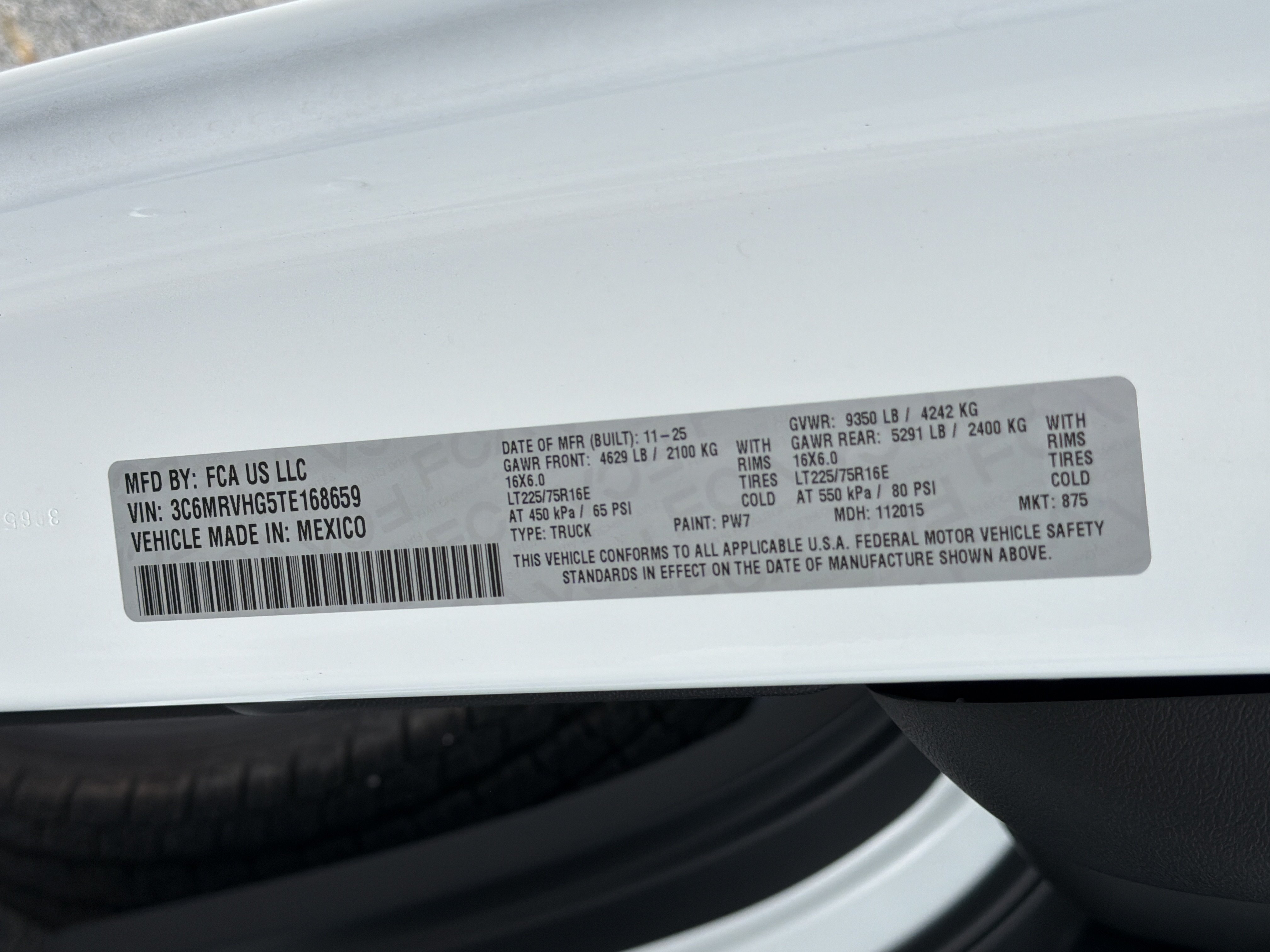 New 2026 Bright White Clearcoat RAM Tradesman image 29