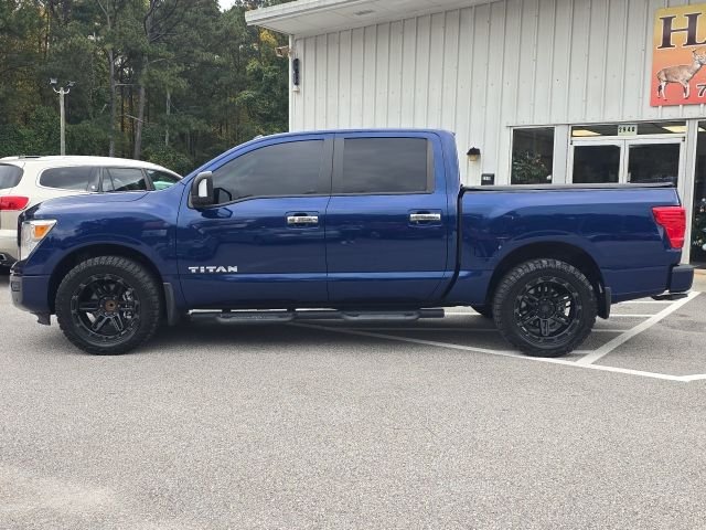 2021 Nissan Titan SV photo 2