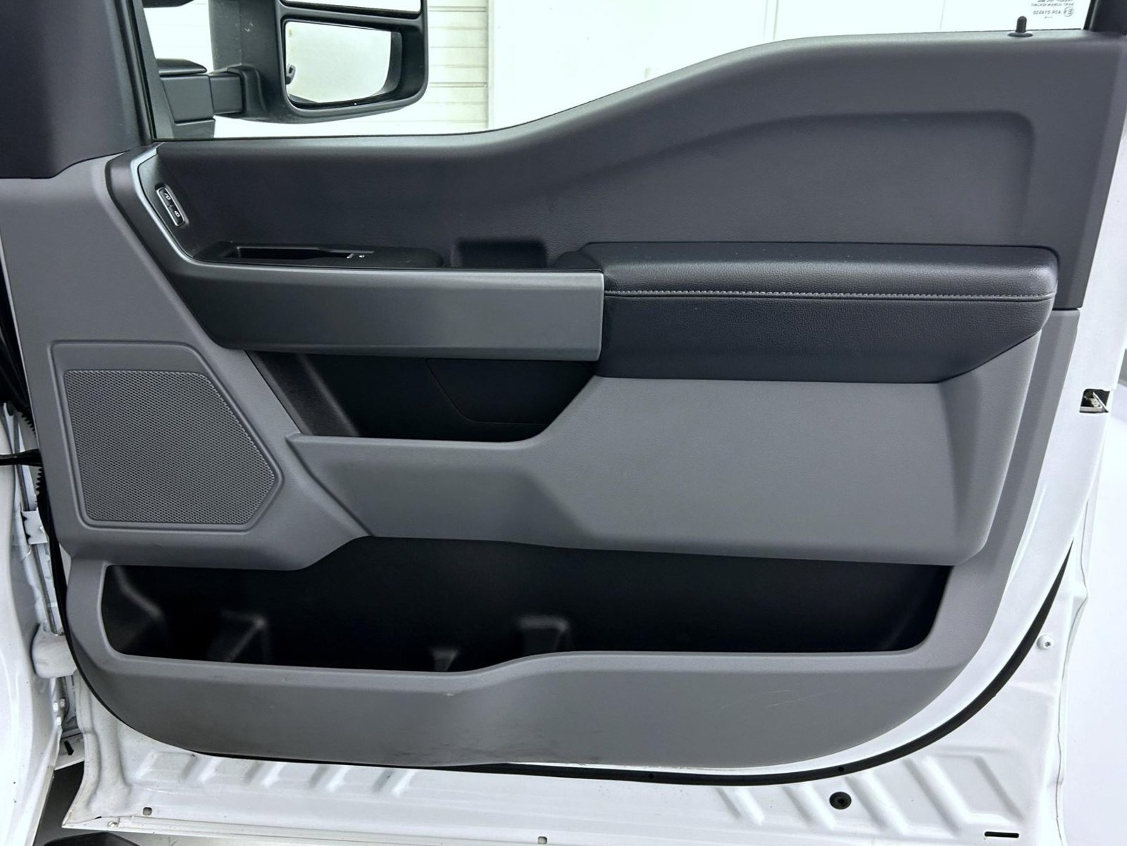 Used 2025 White Ford XLT image 16