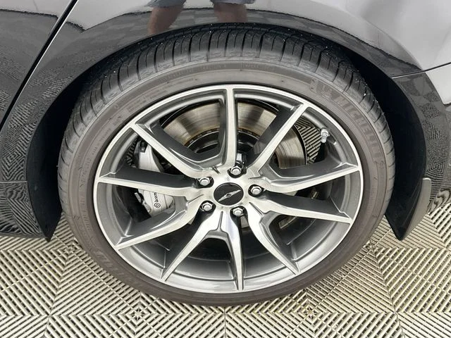 New 2026 Black Genesis 2.5T Prestige image 24