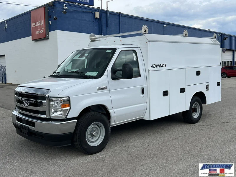 2026 Ford E-Series SRW E-350 Super Duty 138 in WB's photo