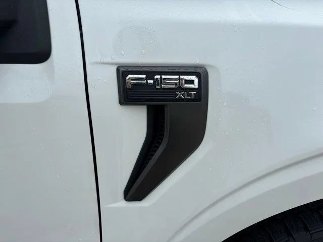 Used 2021 White Ford XL image 35