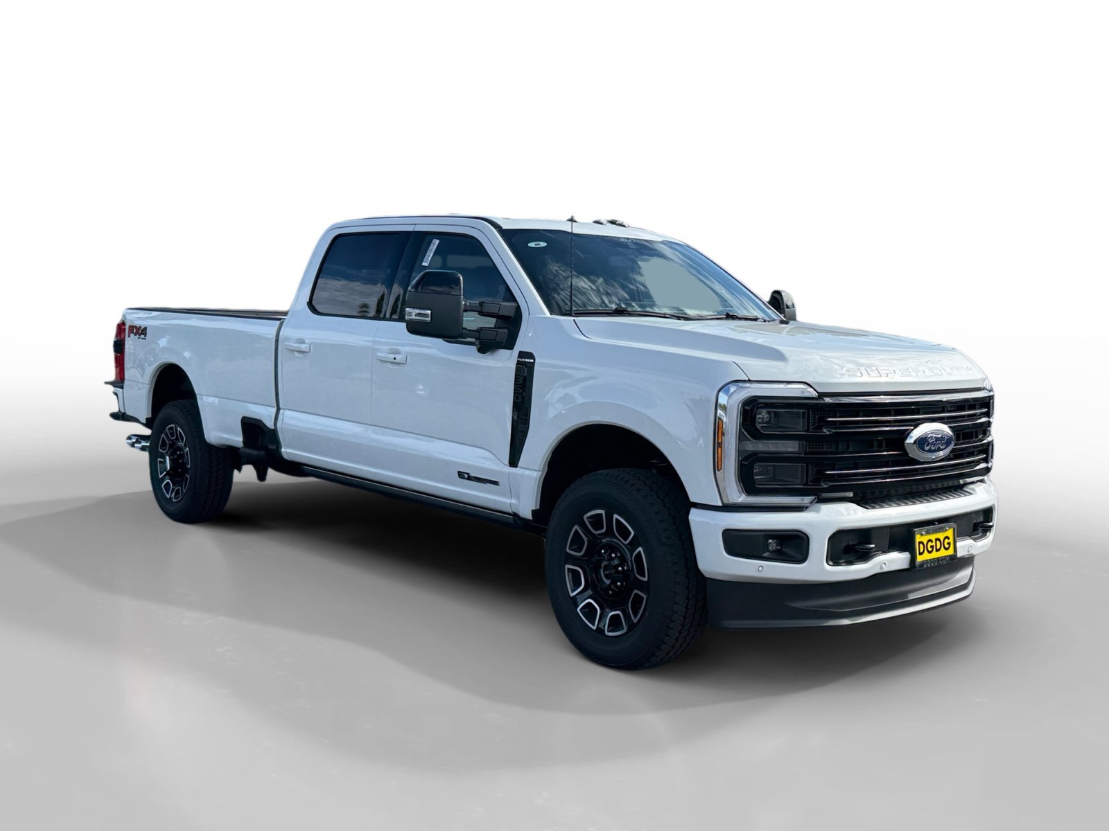 New 2026 Star White Metallic Tri-Coat Ford Platinum image 7