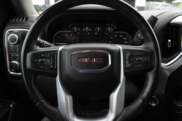 Used 2022 Gray GMC SLT image 12