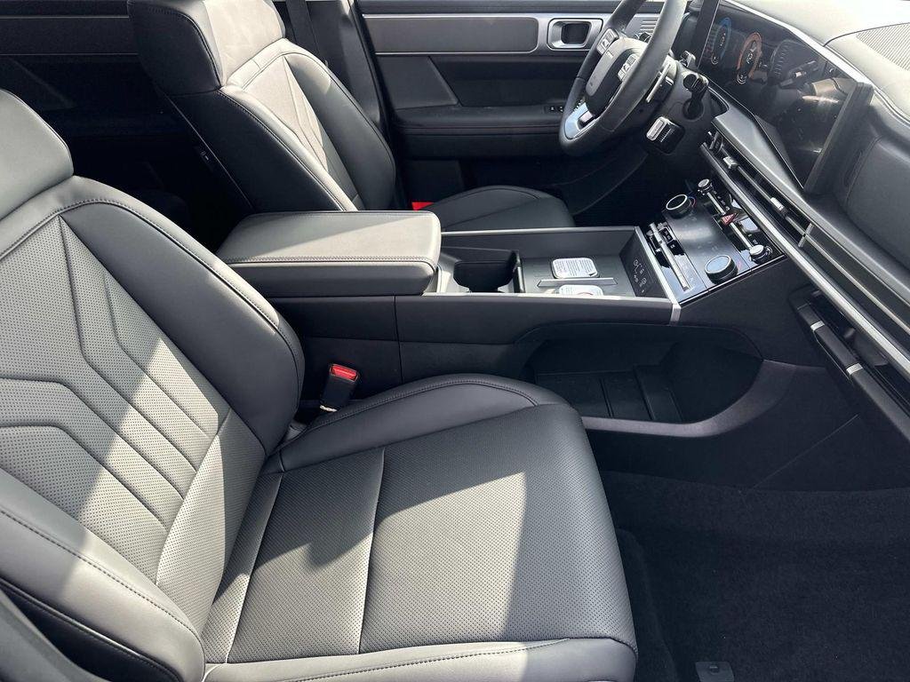 New 2026 Silver Hyundai SEL image 18