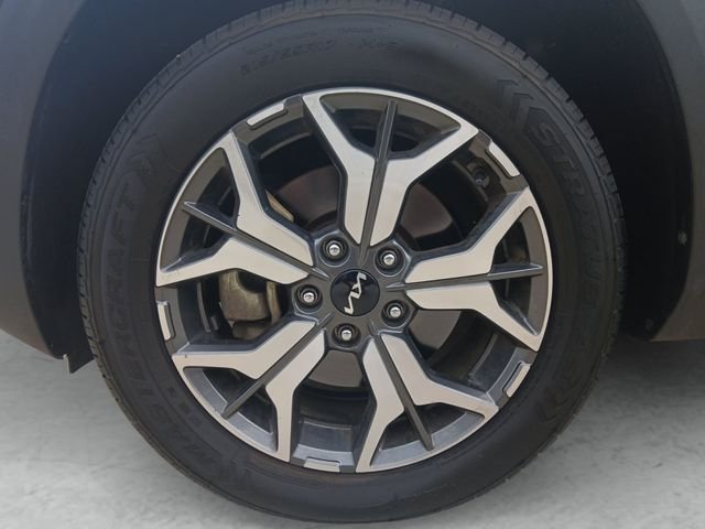 Used 2023 Gravity Gray Kia EX image 24