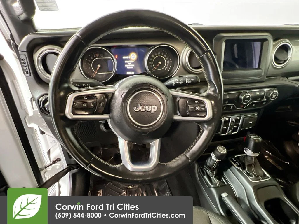 Used 2019 Bright White Clearcoat Jeep Unlimited Sahara image 8