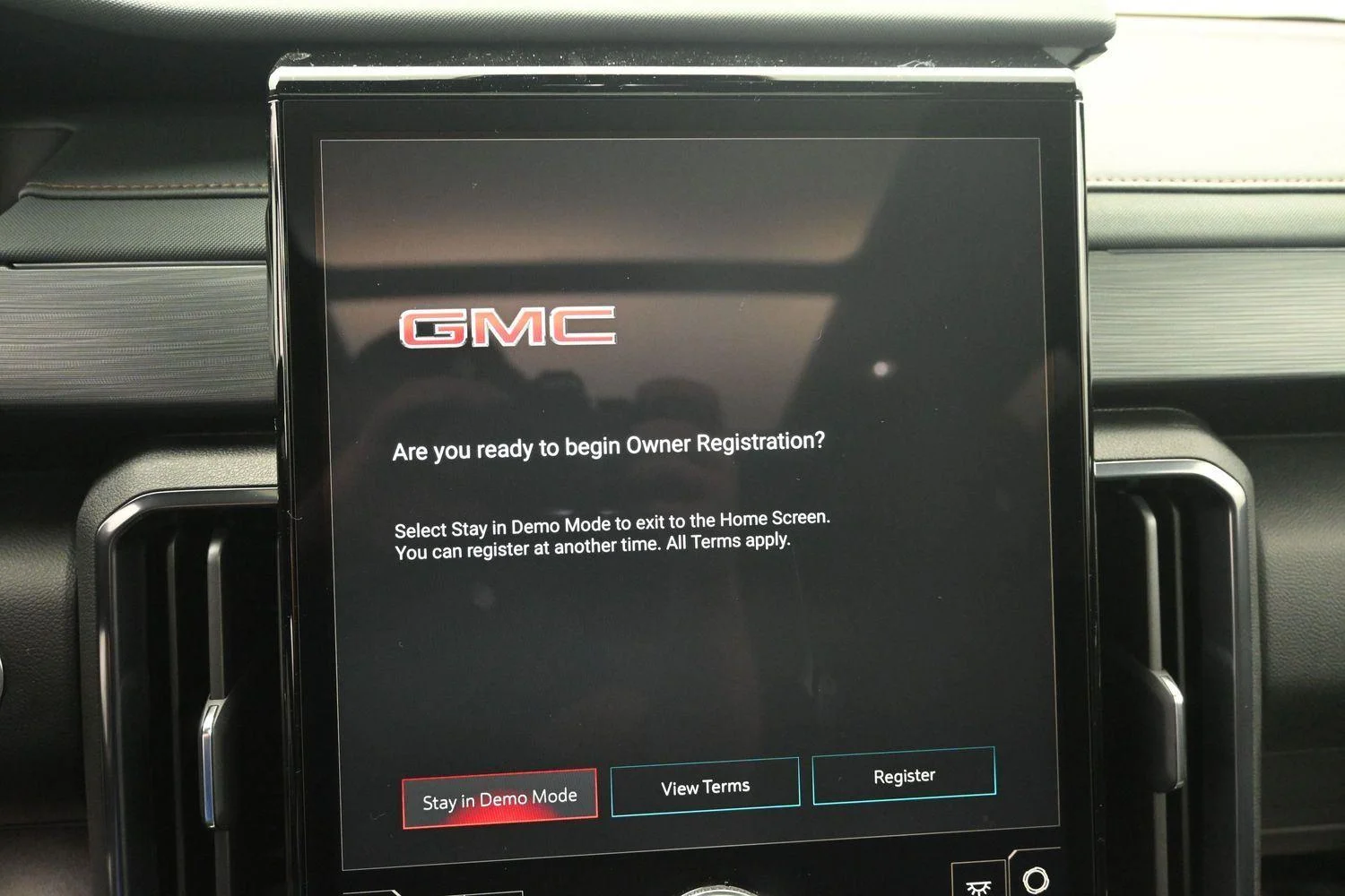 2026 GMC Acadia AT4 - Photo 31
