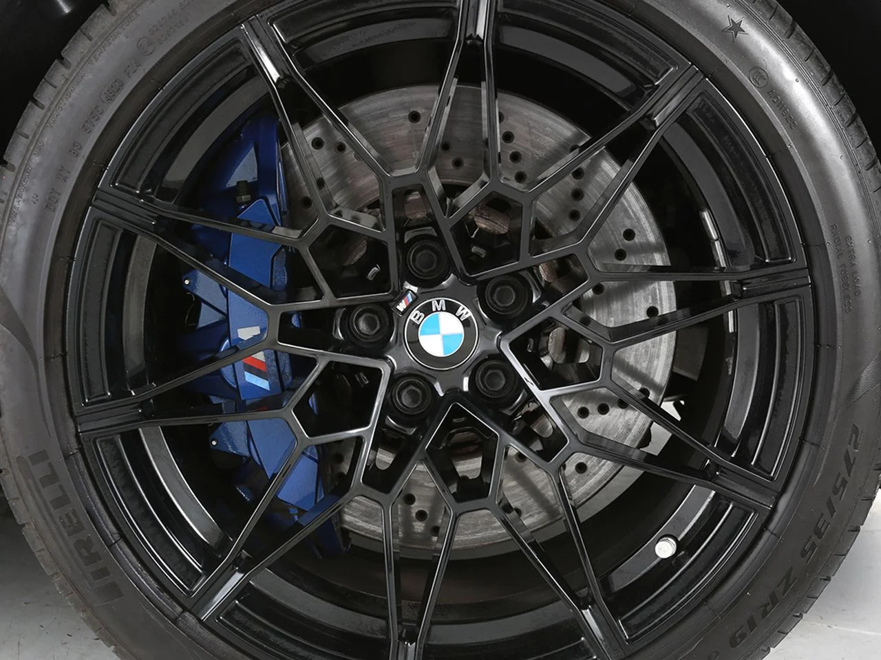 Used 2022 White BMW Competition image 16
