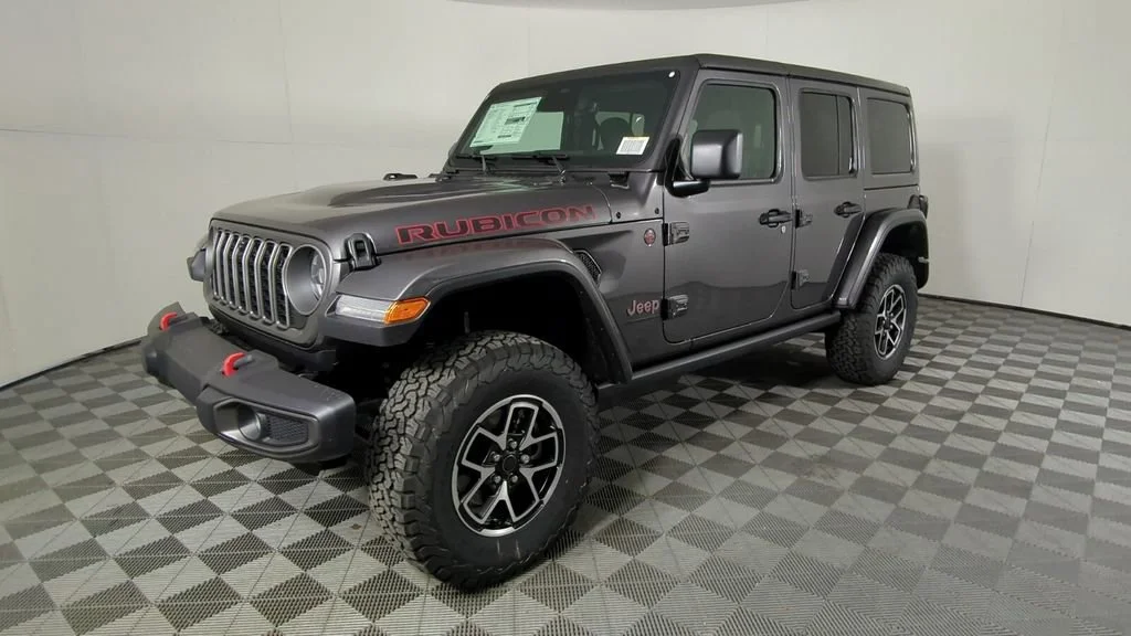 New 2026 Granite Crystal Metallic Clear-Coat Exterior Paint Jeep Rubicon image 9