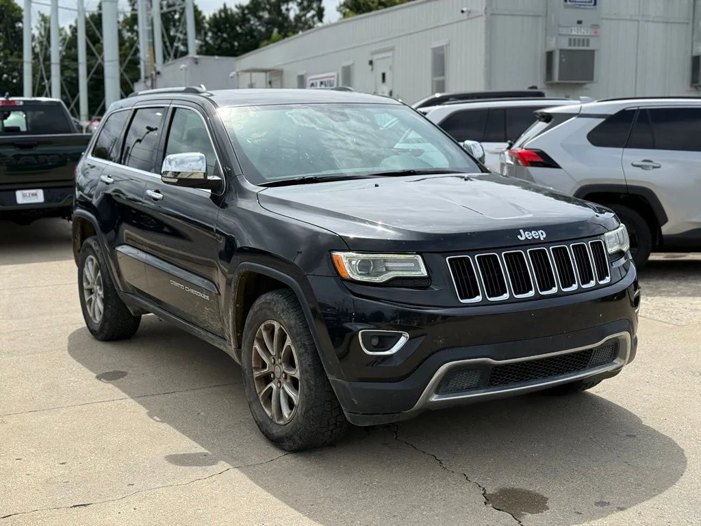 Used 2016 Black Jeep Limited image 4