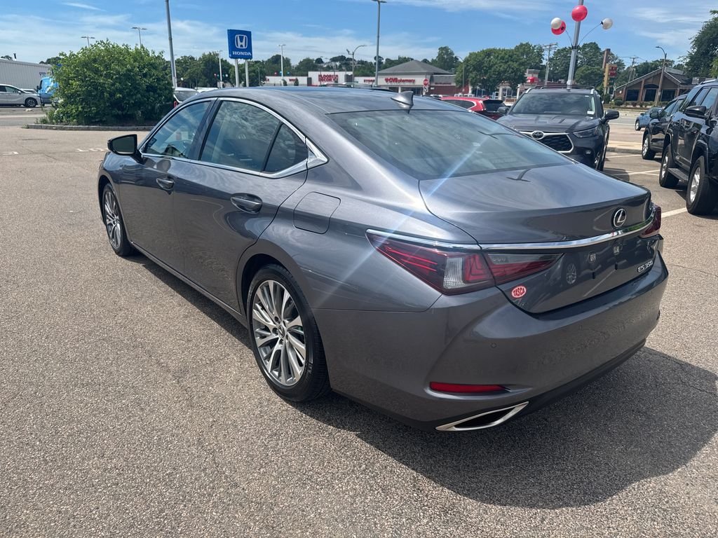 Used 2020 Gray Lexus 350 image 5