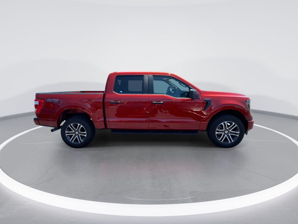 Used 2023 Red Ford XL image 9
