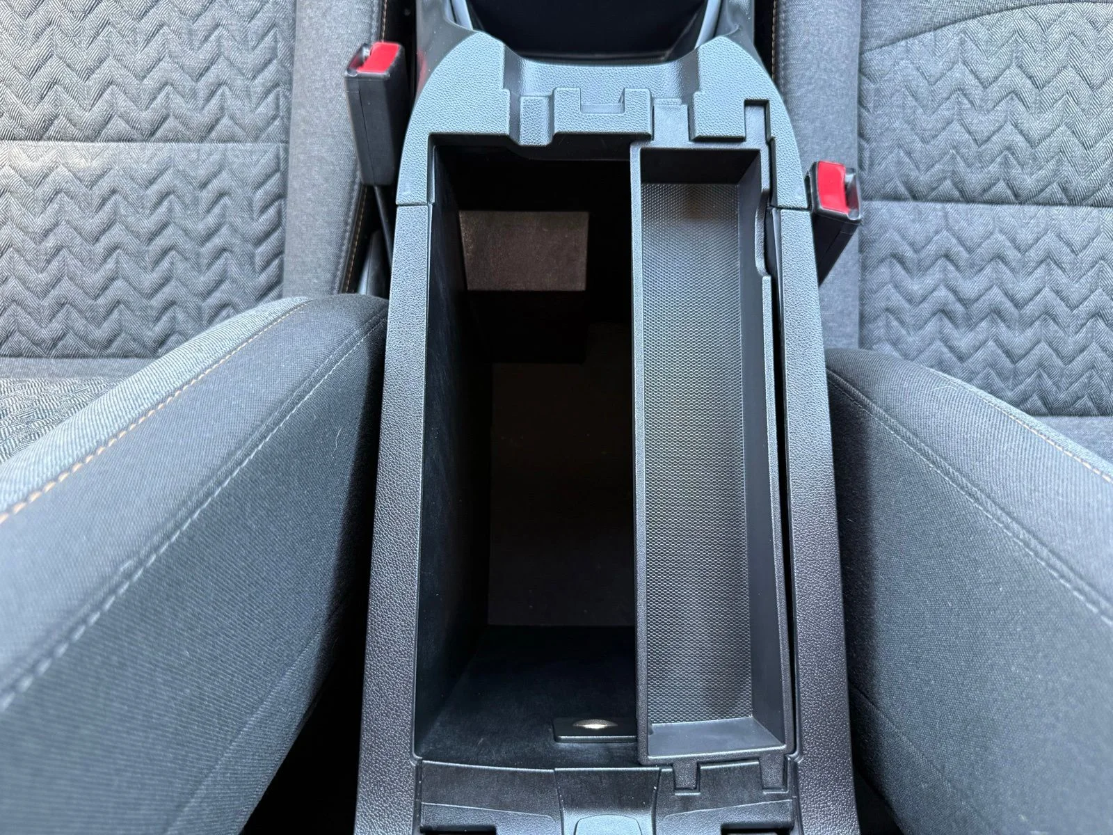 2024 Chevrolet Equinox LT - Photo 29