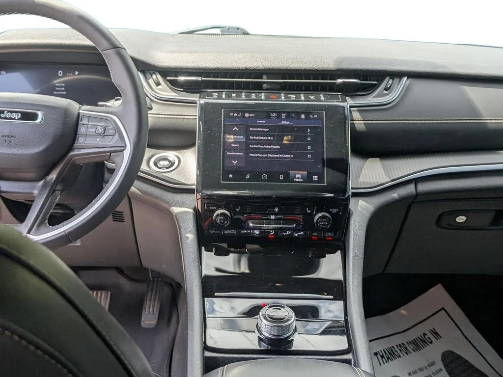 Used 2025 Black Jeep Altitude X image 19