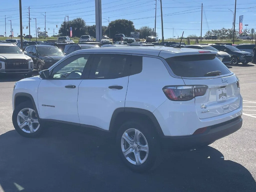 Used 2023 White Jeep Sport image 5