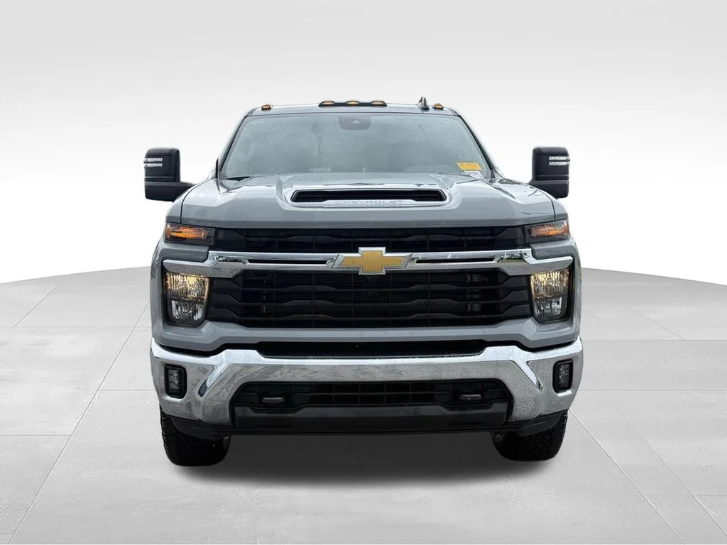 Used 2024 Gray Chevrolet LT image 22