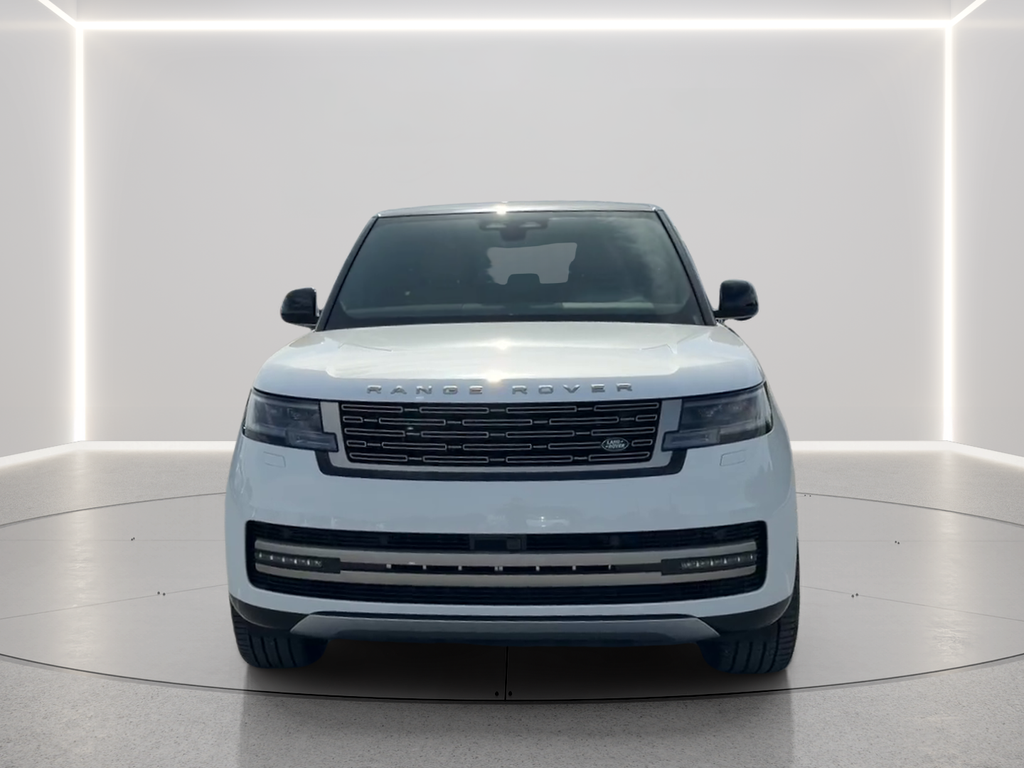 New 2026 Fuji White Land Rover SE image 2