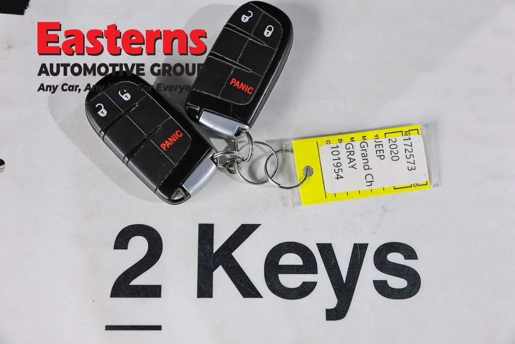 Used 2020 Gray Jeep Laredo E image 24
