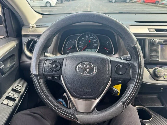 Used 2013 Magnetic Gray Metallic Toyota XLE image 17