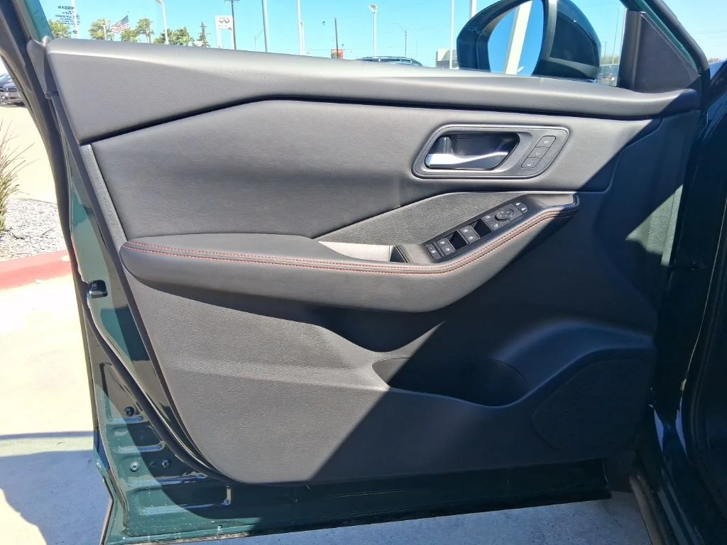 New 2026 Obsidian Green Pearl Nissan Rock Creek® image 23