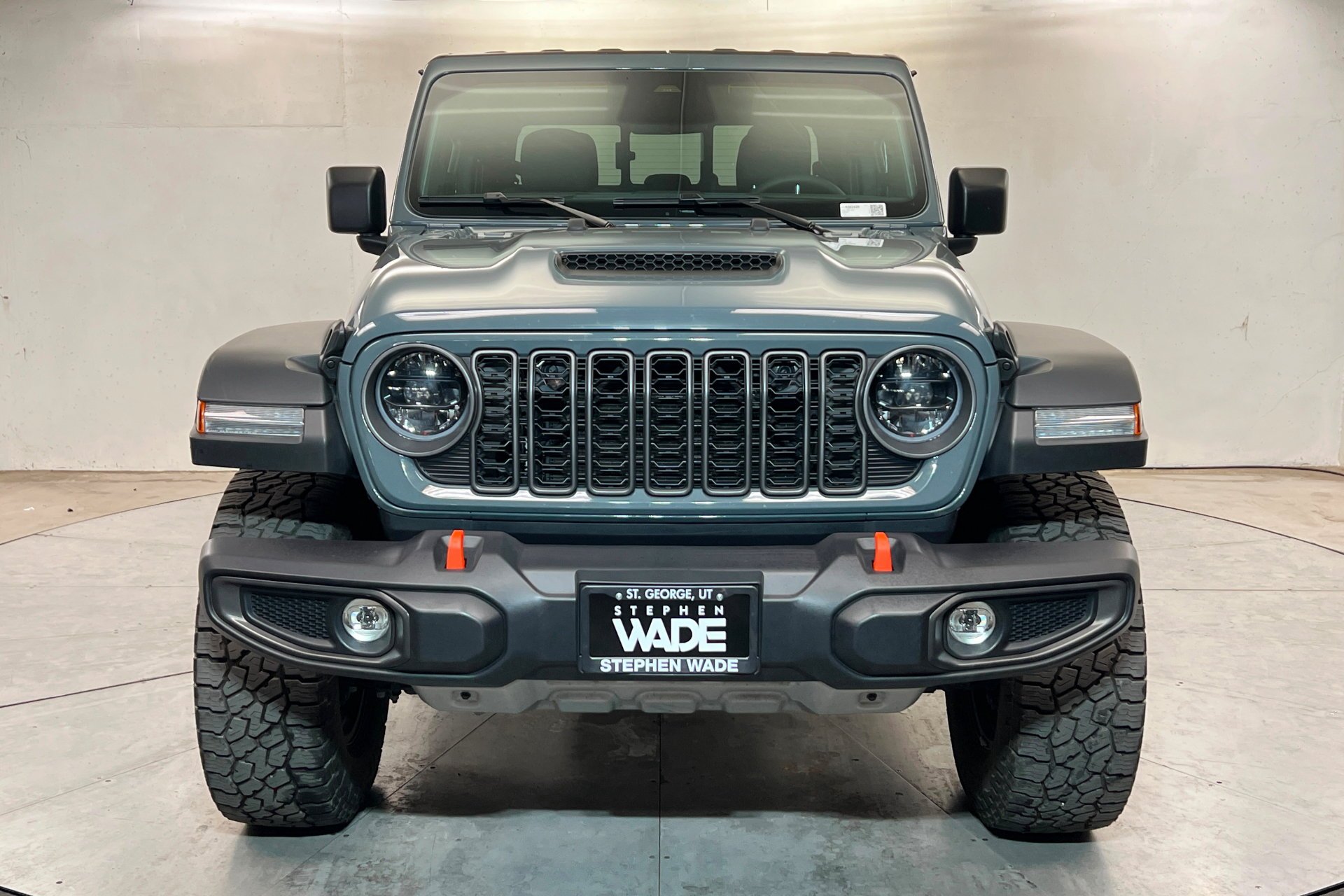 Certified Used 2026 Anvil Clearcoat Jeep Mojave image 9