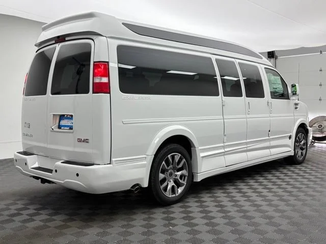 2026 GMC Savana Cargo Work Van - Photo 8