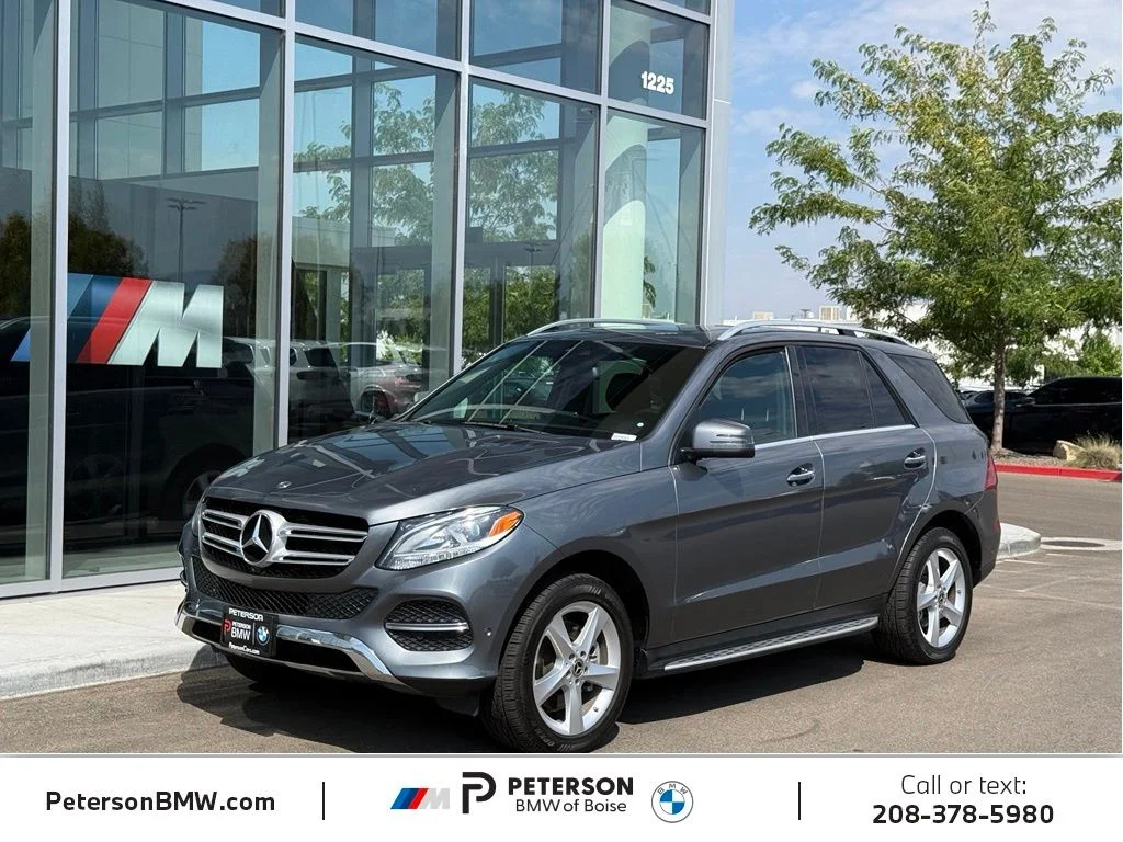 Used 2019 Gray Mercedes-Benz GLE 400 image 1