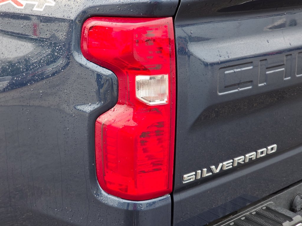 Used 2022 Blue Chevrolet LT image 15