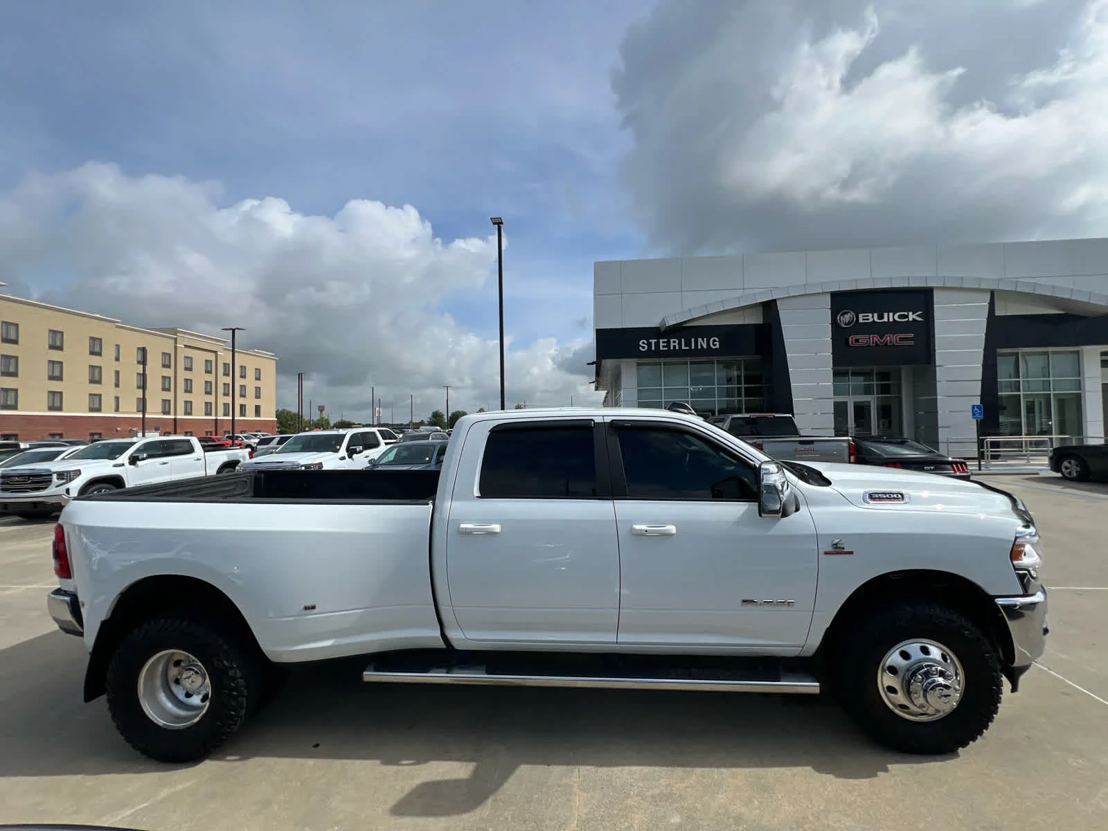 2024 RAM 3500 Laramie