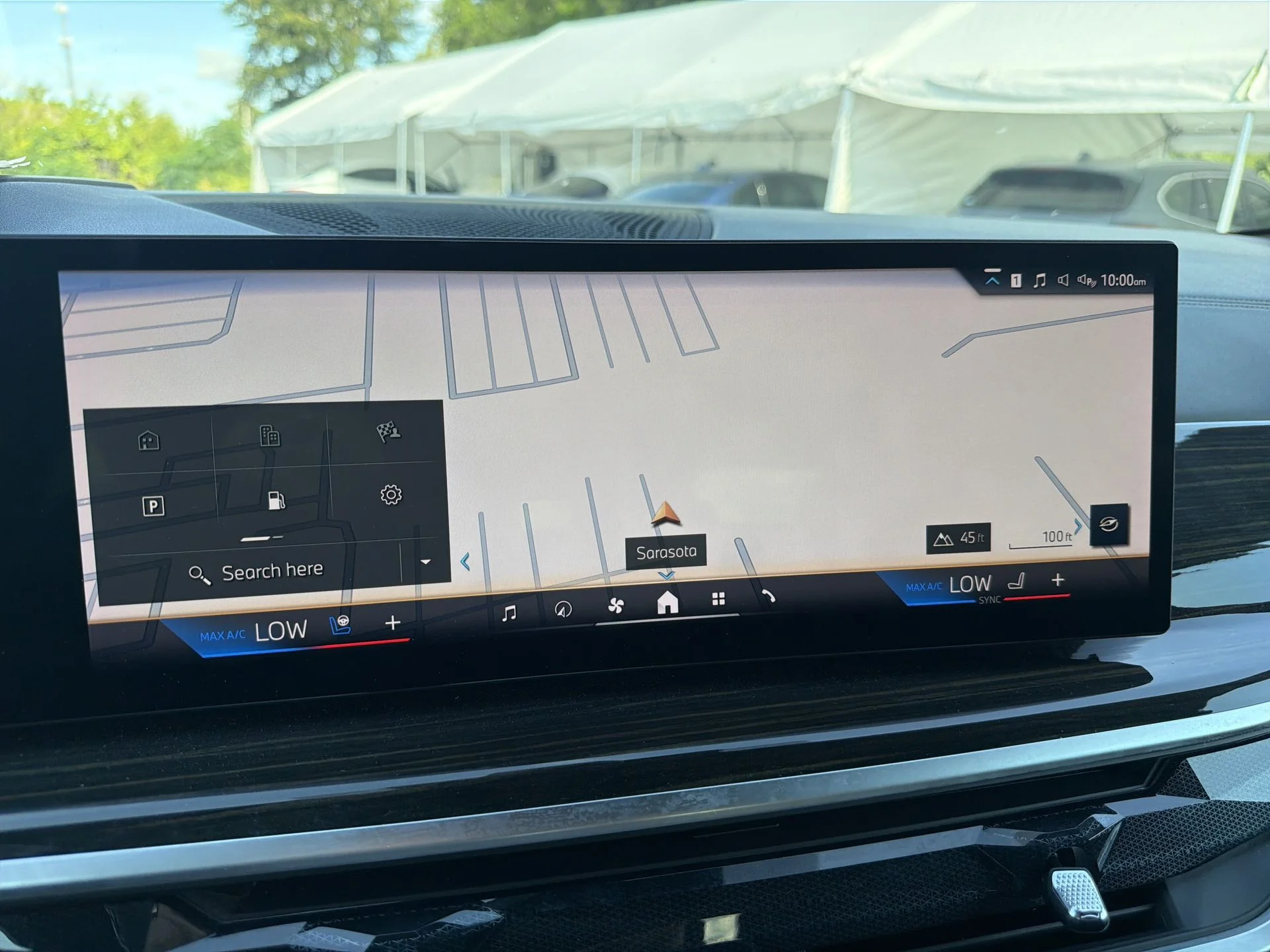 Used 2025 Skyscraper Grey Metallic BMW xDrive40i image 29