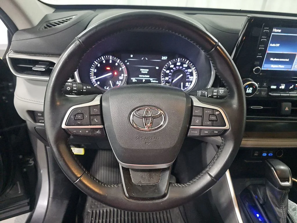 Certified Used 2022 Gray Toyota XLE image 10