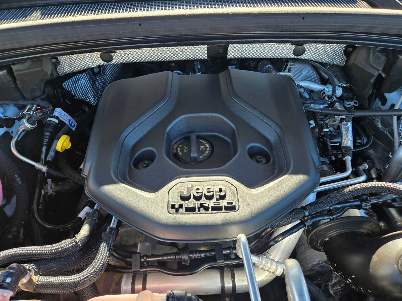 Used 2024  Jeep  image 30
