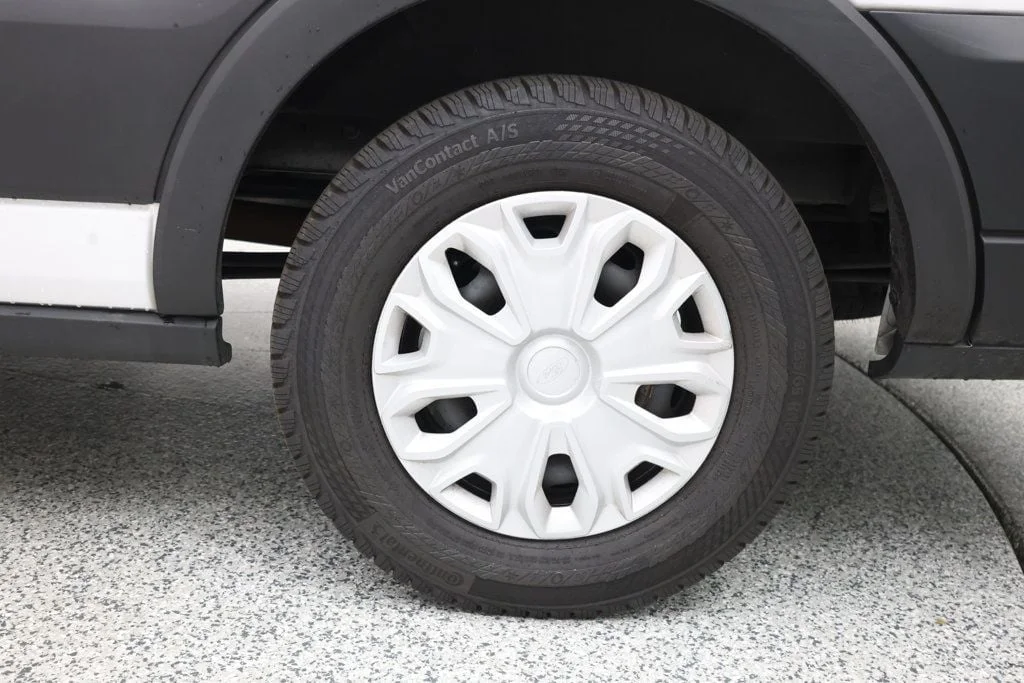 Used 2023 Oxford White Ford T-350 148