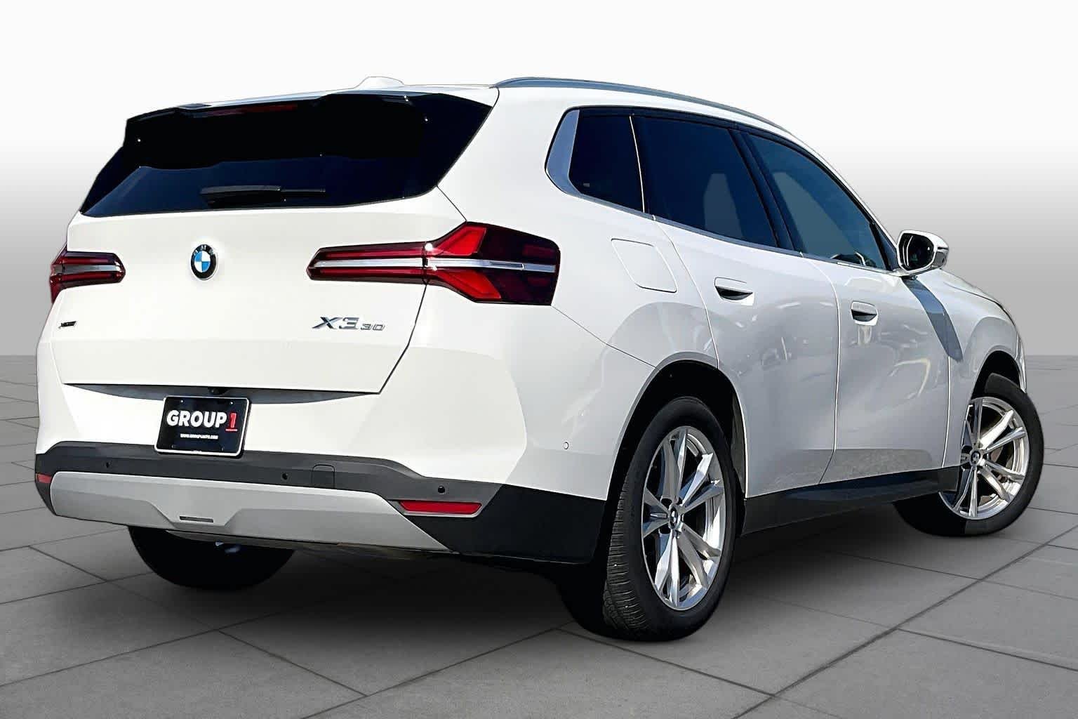 Used 2025 Alpine White BMW 30 xDrive image 12