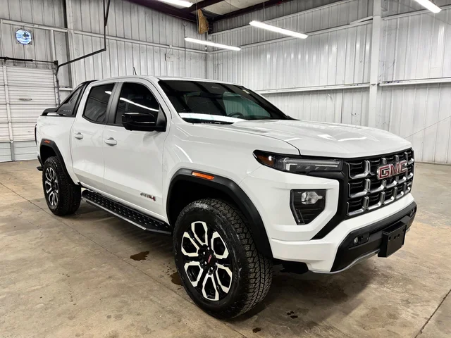 2025 GMC Canyon AT4