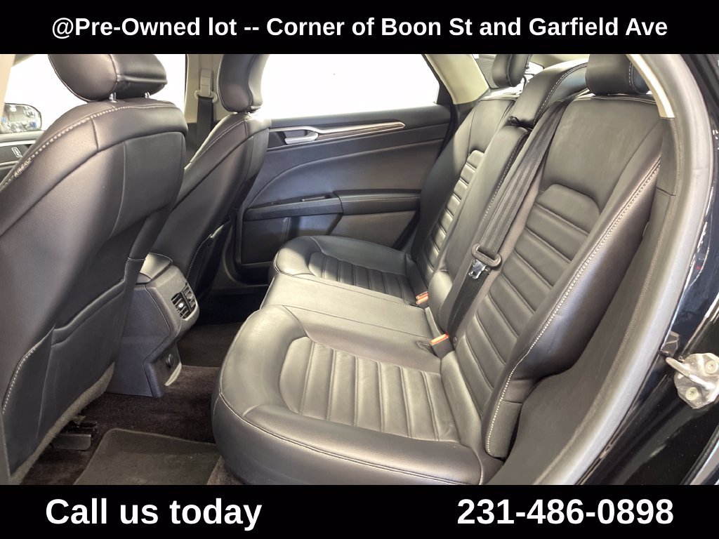 Used 2017 Black Ford SE image 21