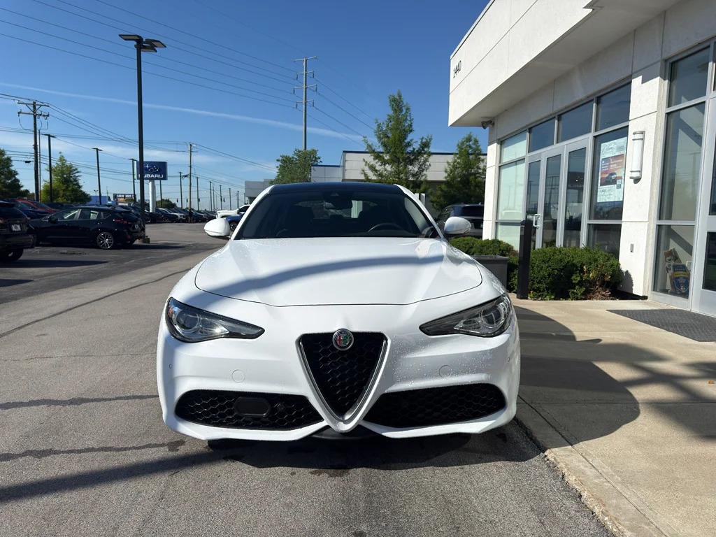 Used 2018 Alfa White Alfa Romeo Ti Sport image 8