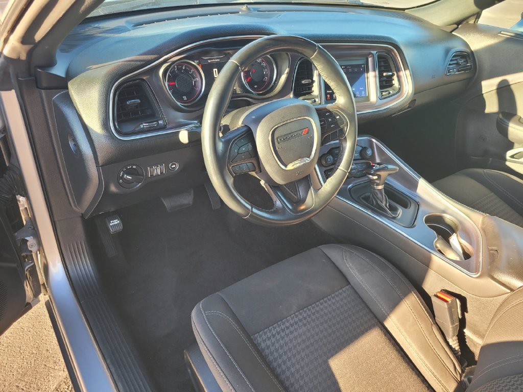 2018 Dodge Challenger SXT - Photo 14