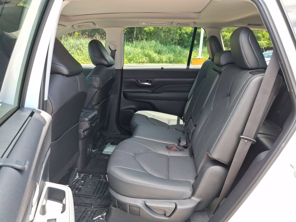 Used 2025 Toyota Grand Highlander SUV
