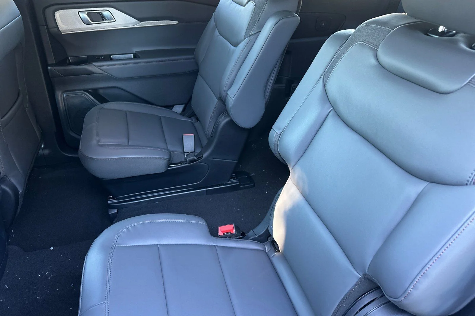New 2026 Carbonized Gray Metallic Ford Active image 8