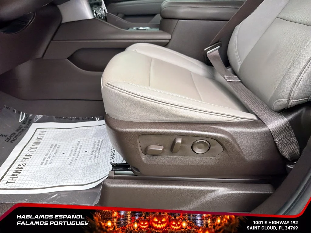 Used 2024 Sterling Metallic GMC SLT image 15