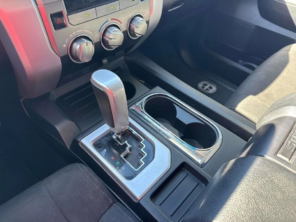 Used 2015 Gray Toyota SR5 image 44