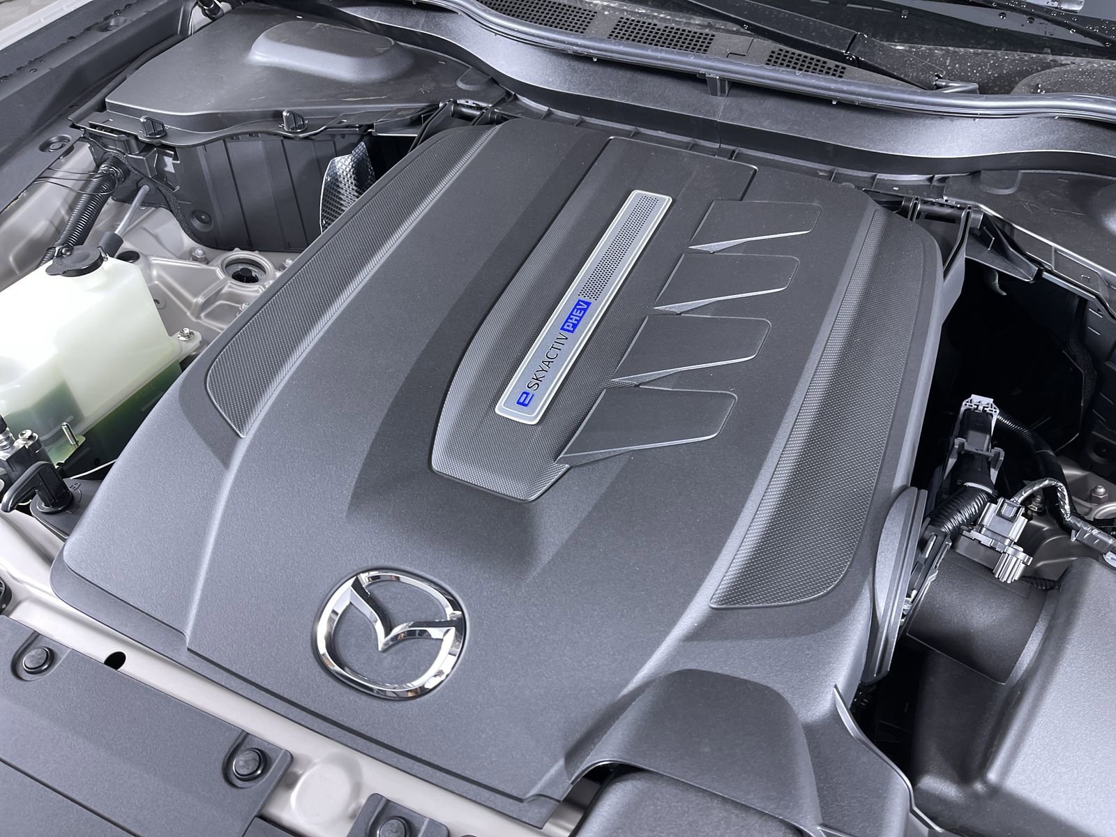 New 2026 Platinum Quartz Metallic Mazda Premium Sport image 32