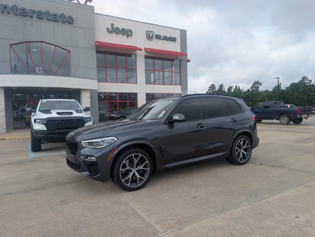 2020 BMW X5 M50i's photo