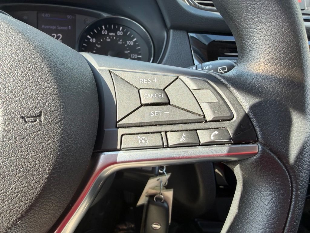 Used 2018 White Nissan S image 19