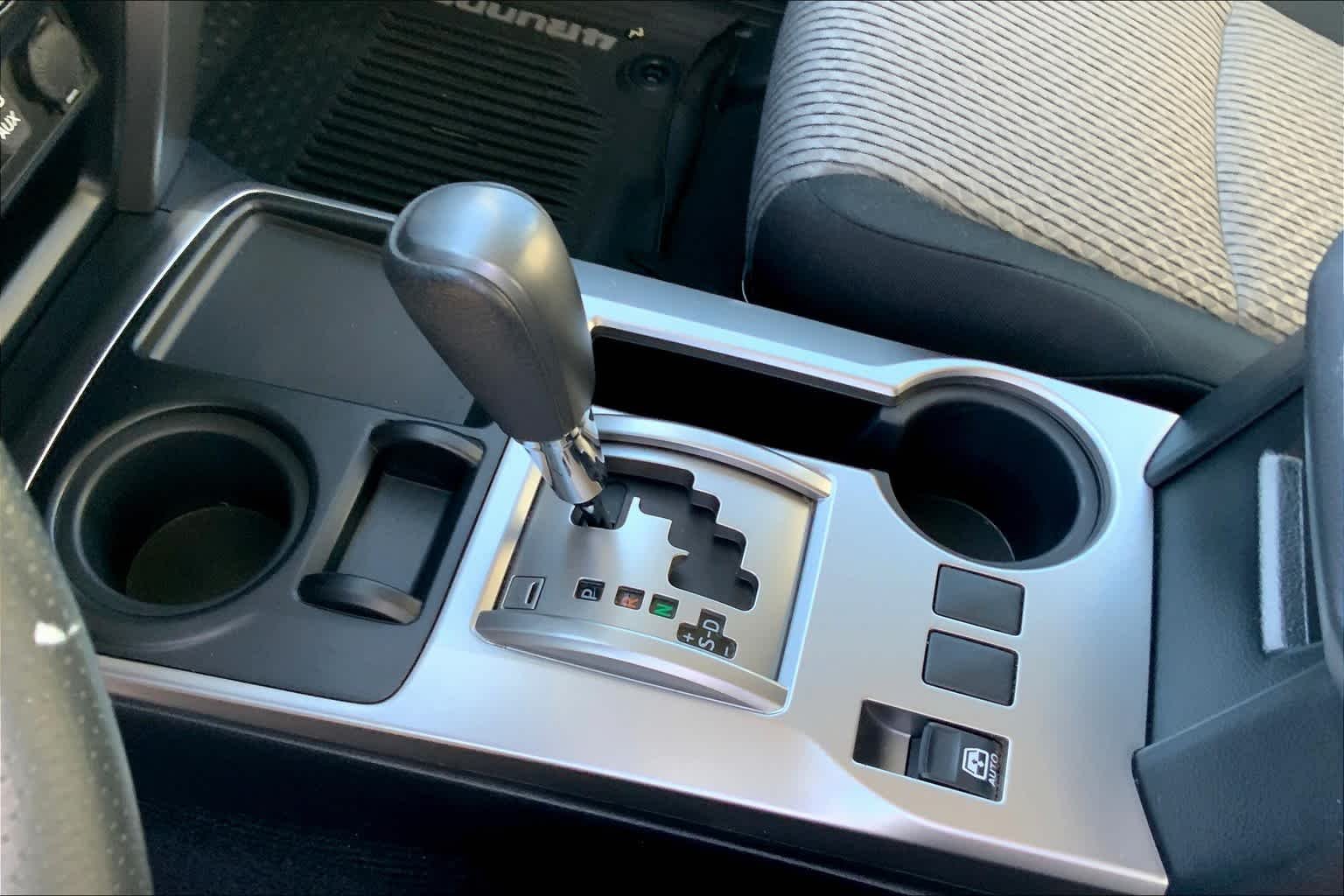 Used 2019 Classic Silver Metallic Toyota SR5 image 16