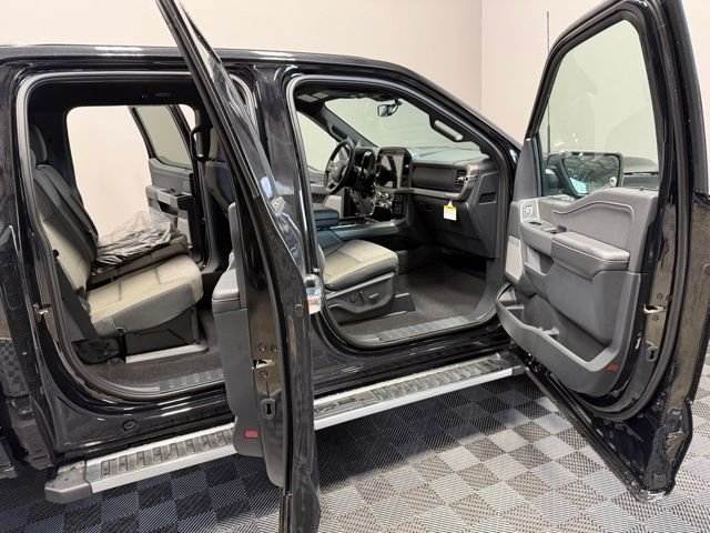 New 2026 Agate Black Metallic Ford XLT image 21