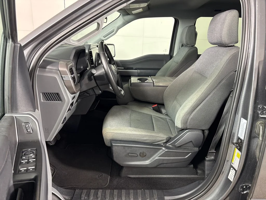 Certified Used 2025 Gray Ford XLT image 28